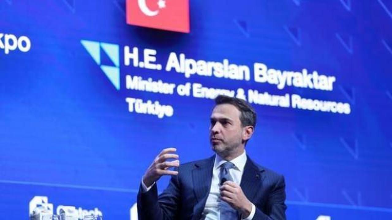 Bakan Bayraktar: T&uuml;rkiye'nin 3 b&uuml;y&uuml;k hamlesine dışarıdan yoğun ilgi