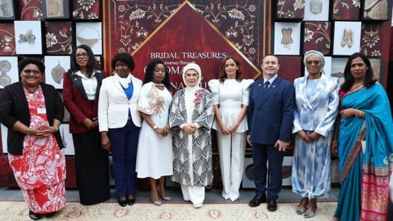 Emine Erdoğan, New York'ta geleneksel k&ouml;kl&uuml; T&uuml;rk &ccedil;eyiz geleneğini d&uuml;nyaya tanıttı