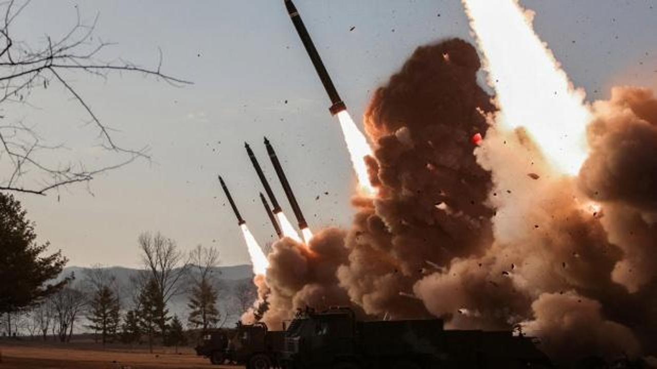 Husiler İsrail'e balistik füzeyle saldırdı!