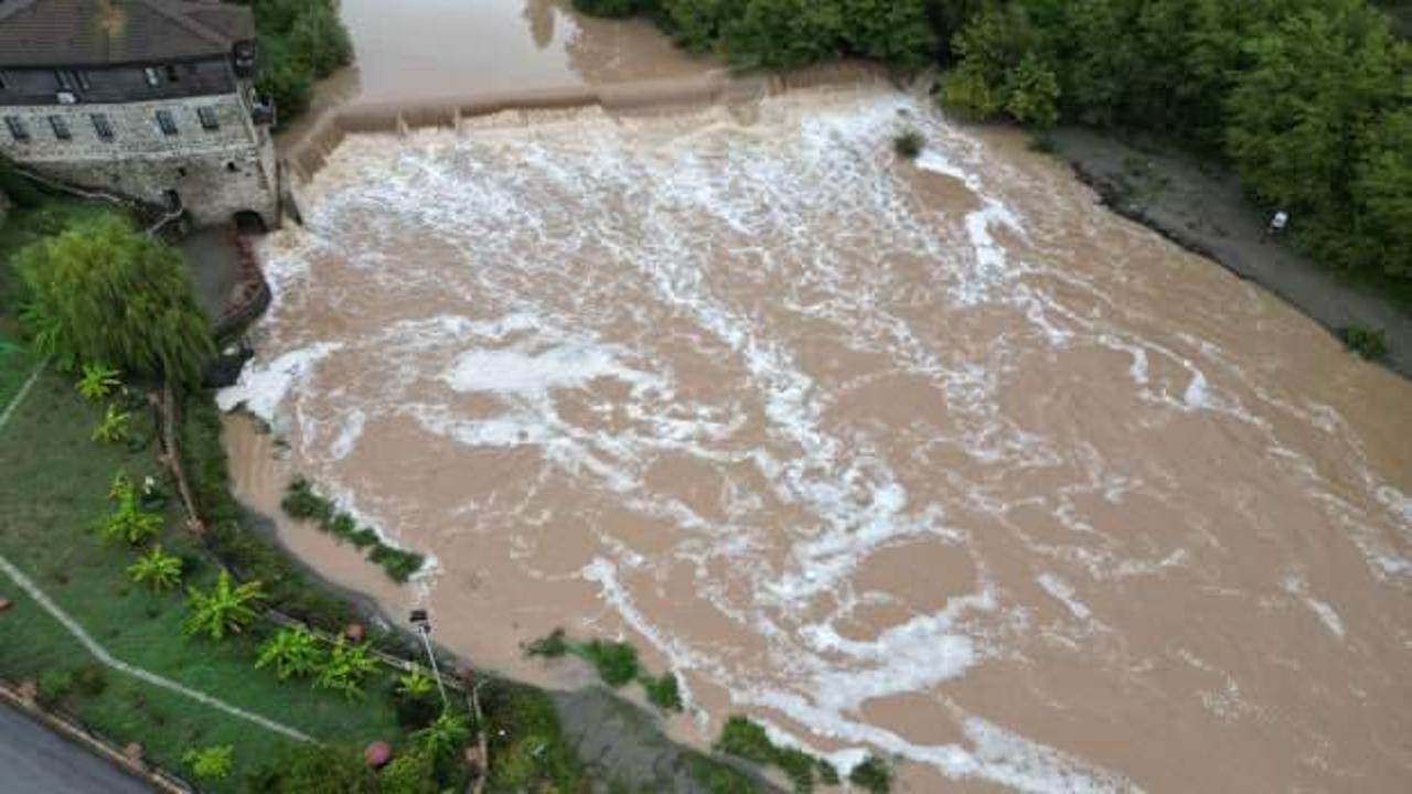 Panikleten manzara: Ekipler harekete ge&ccedil;ti!