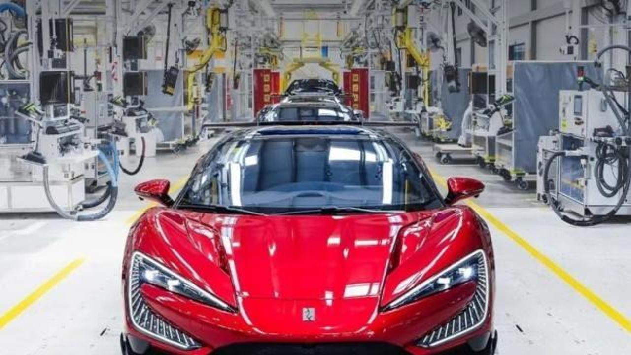 Türkiye’de yatırım kararı almıştı! Çinli BYD 9 milyonuncu aracını banttan indirdi