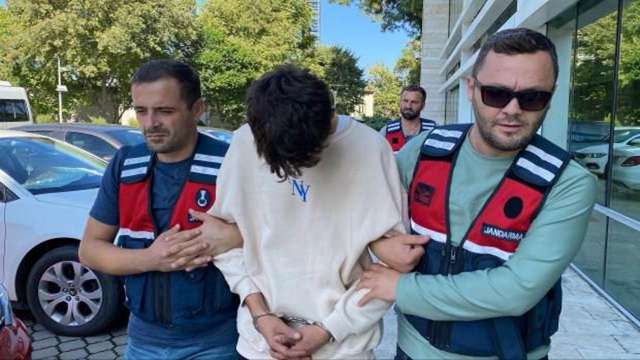 Uyuşturucular çekyat, buzdolabı ve çatı arasından çıktı; 5 gözaltı