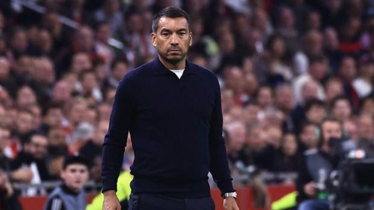 Van Bronckhorst'a ülkesinde çirkin tezahürat!