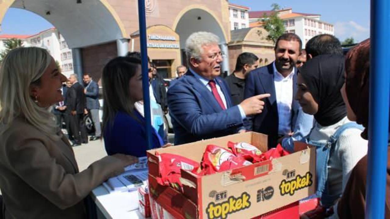 AK Partili Akbaşoğlu Bitlis'te konuştu: Güzel şahlanışlara bu dönemde şahit olacağız