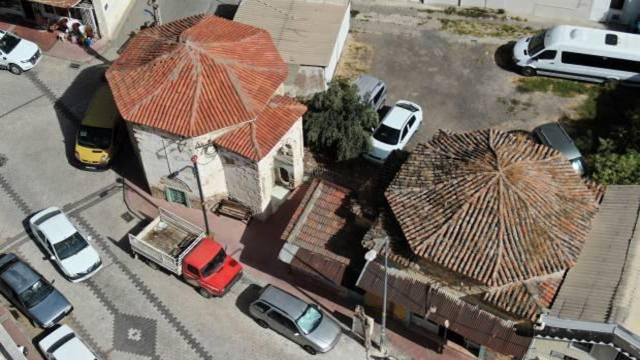 Asırlık bakkalı g&ouml;renler d&ouml;n&uuml;p bir daha bakıyor