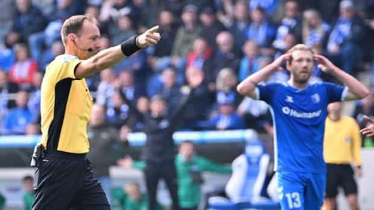 Futbol sahalarında görülmedi! Aynı maçta 2 enteresan penaltı
