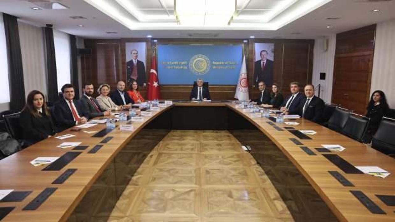 Hizmet sektöründen vergide düzenleme talebi