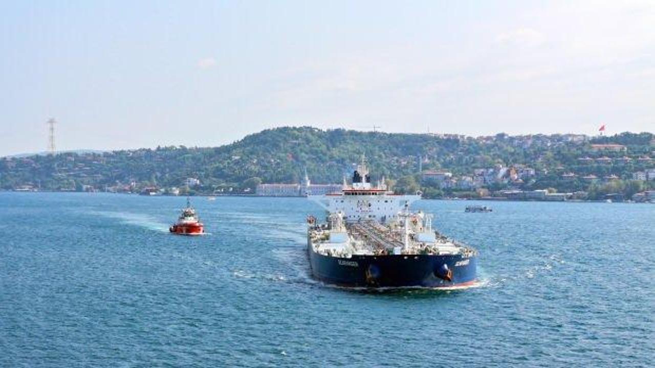 Kıyı Emniyeti ekipleri 9 ayda 37 bin 128 gemiye kılavuzluk hizmeti verdi