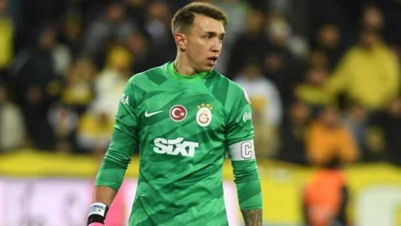 Muslera, Türk futbol tarihine geçebilir!