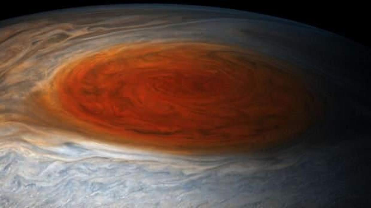 "Stres topu" gibi davranan dev Jüpiter fırtınası, NASA'yı şoke etti!