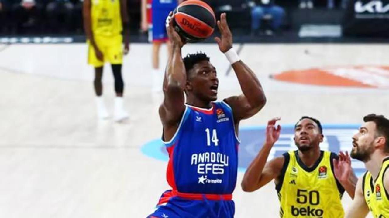 Yıldız basketbolcunun evine silahlı saldırı d&uuml;zenlendi