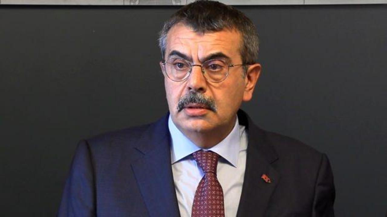 Bakan Tekin'den 'deprem' a&ccedil;ıklaması: Okullarımızda hasar tespitimiz yok
