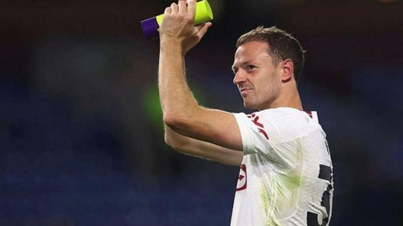 Beşiktaş'a s&uuml;rpriz stoper! Manchester United para bile almayacak