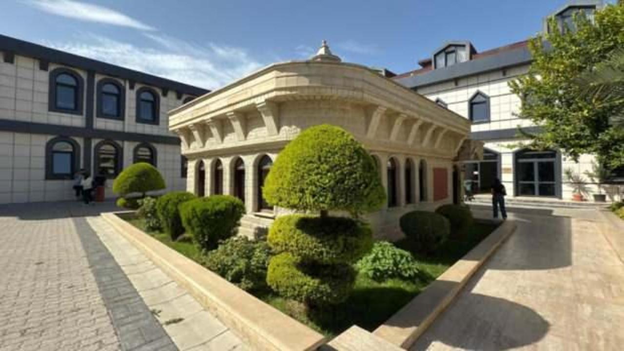 Garip Dede Cemevi'nde provokasyon! Atat&uuml;rk b&uuml;st&uuml;n&uuml; par&ccedil;aladı 