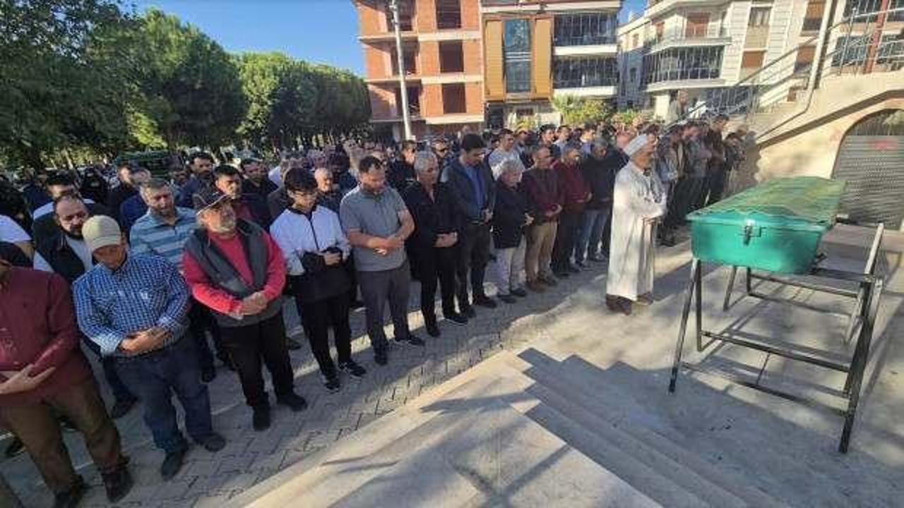 Balkondan düşerek ölen Fatih öğretmen toprağa verildi