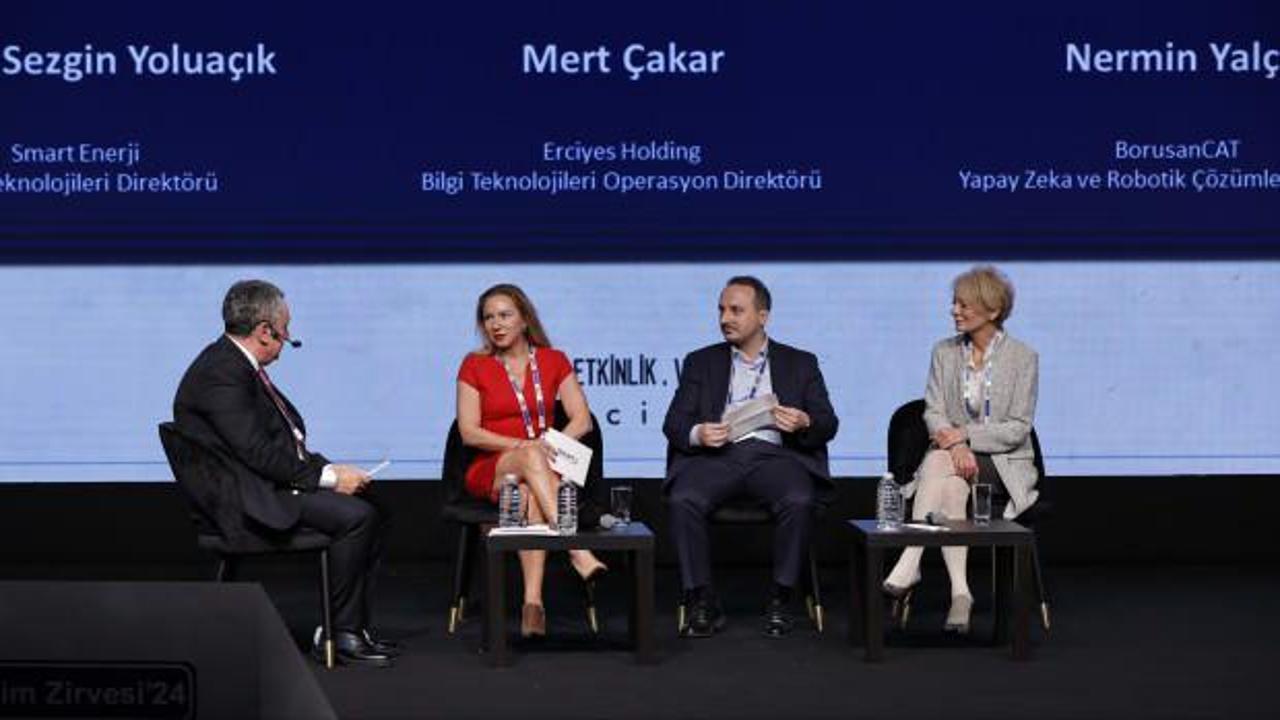 Bilişim Zirvesi&rsquo;nde sekt&ouml;r temsilcileri buluştu