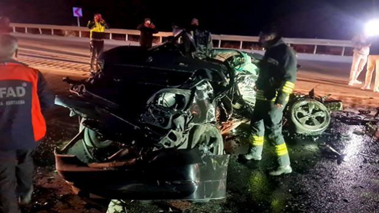 Erzincan'da feci kaza: 3 vatandaş öldü, 1 yaralı