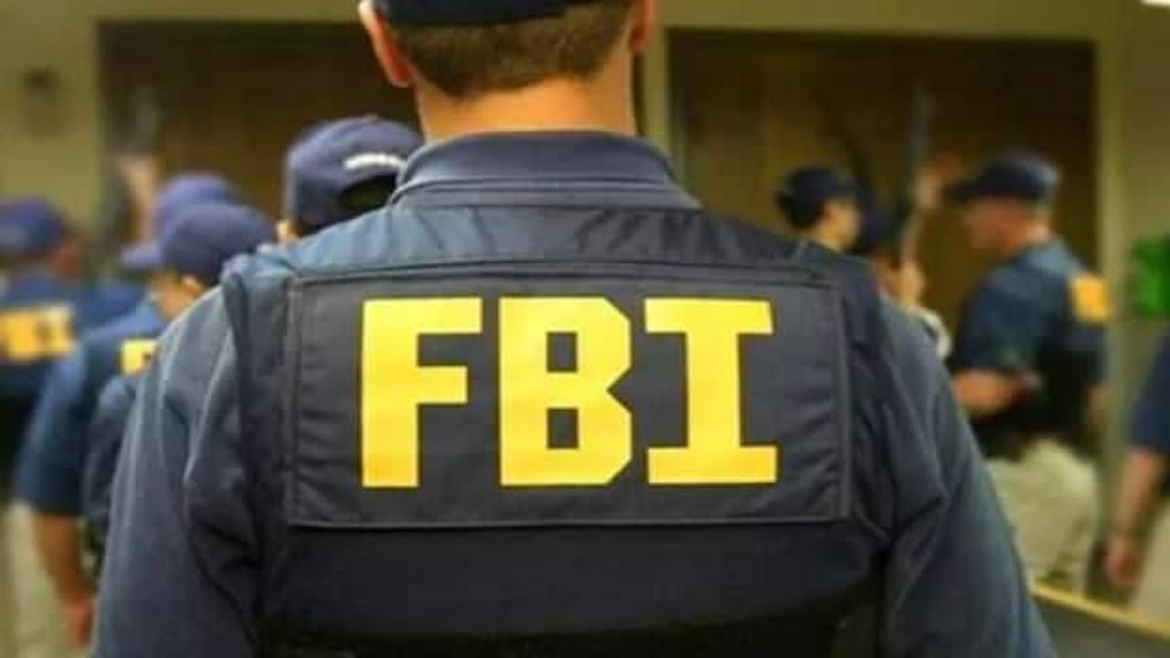 FBI'dan köstebek soruşturması!