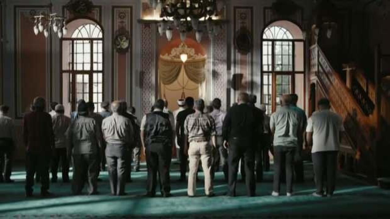 Kalpazan'da skandal görüntüler! Ahlaksızlığı camiye resmen alet ettiler