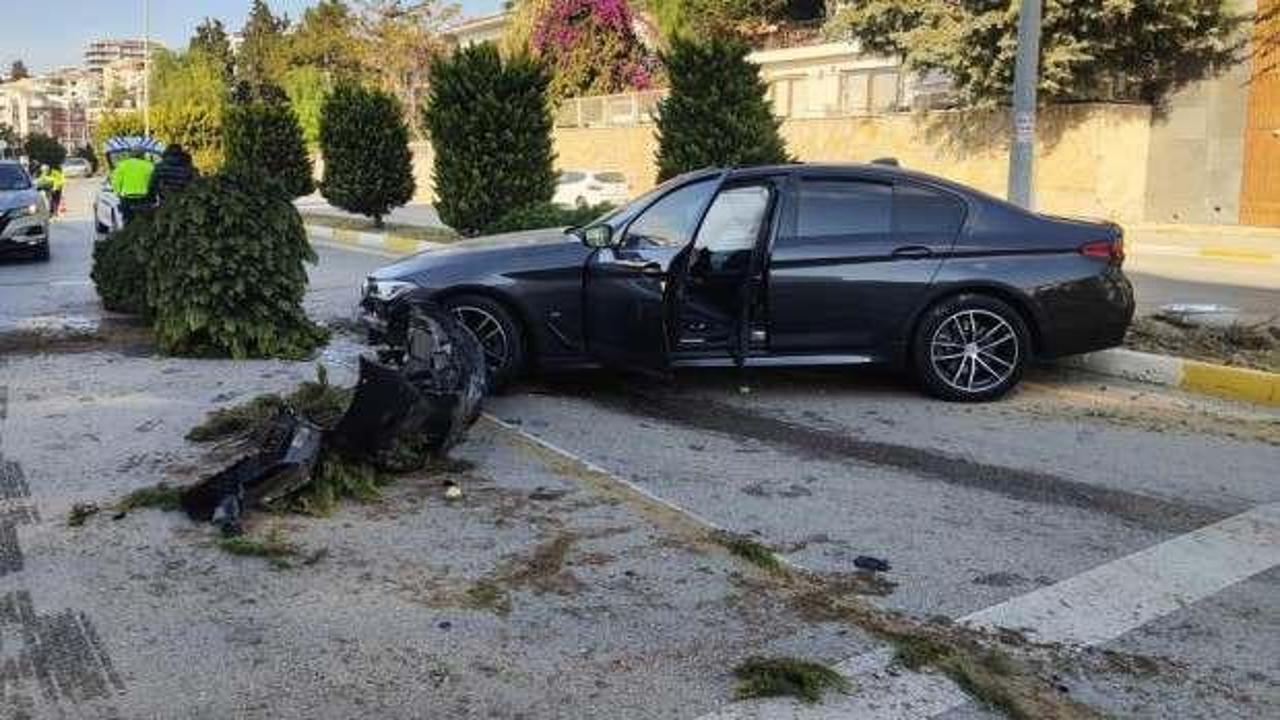 15 yaşındaki &ccedil;ocuk s&uuml;r&uuml;c&uuml; aşırı hızla kaza yaptı: Ortalık savaş alanına d&ouml;nd&uuml;