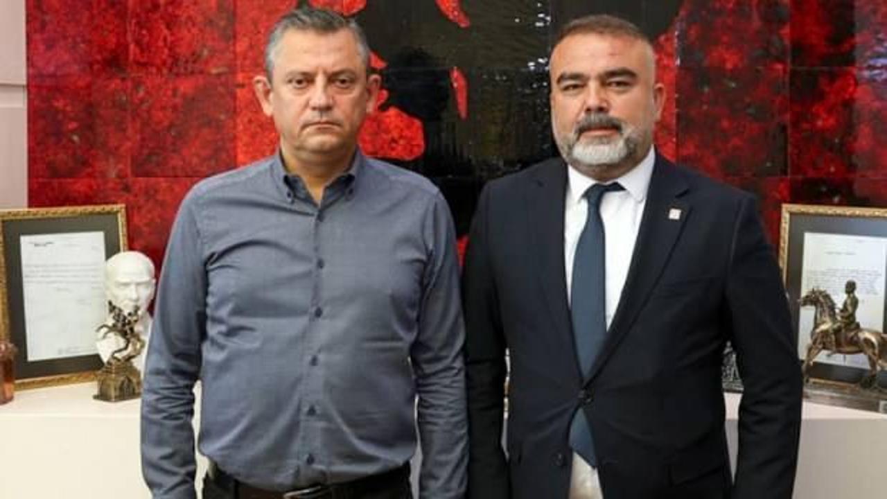 Ahırda felaket! CHP'li eski başkan &ccedil;obanı kurtarmak istemişti, 3'&uuml; de can verdi...