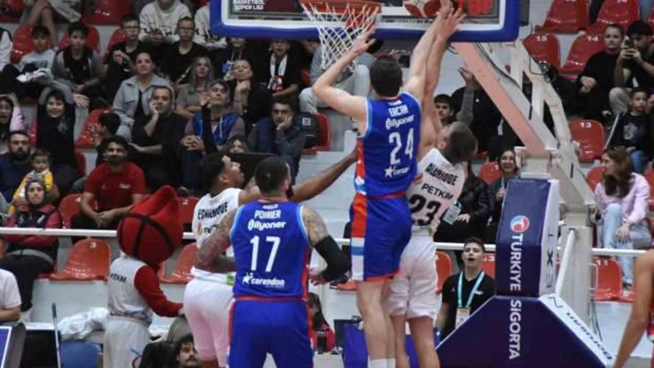 Anadolu Efes yarın Alba Berlin'e konuk olacak