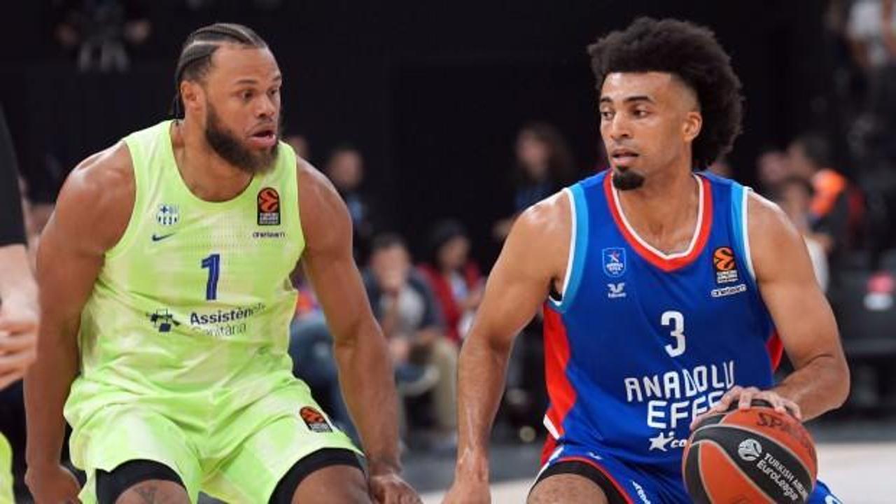 Barcelona, Anadolu Efes'i 9 sayıyla yıktı