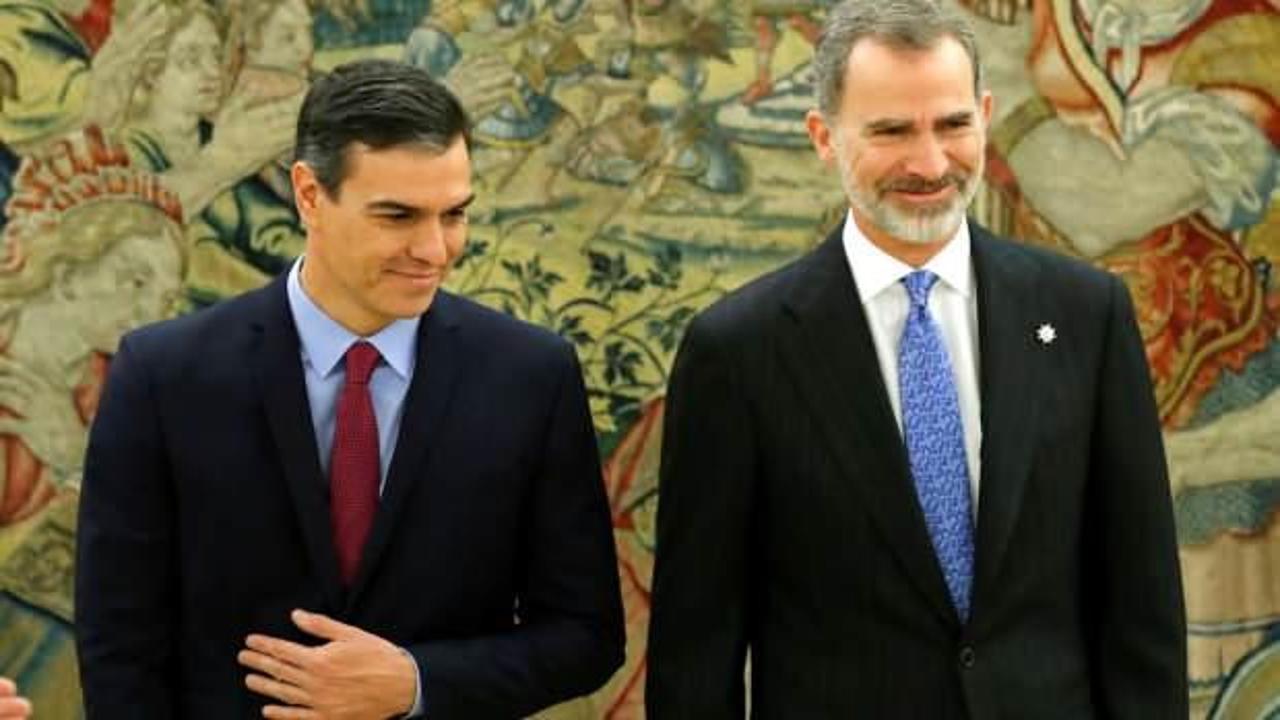 İspanya'da Kral 6. Felipe ve Başbakan Sanchez'e protesto! Can kaybı sayısı a&ccedil;ıklandı