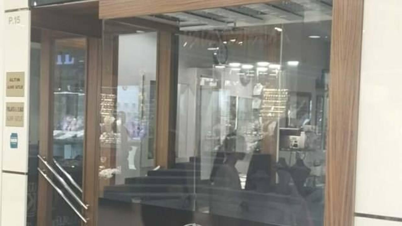 İzmir'de 10 yıllık kuyumcu vurgunu: &Ccedil;ok sayıda mağdur var! 