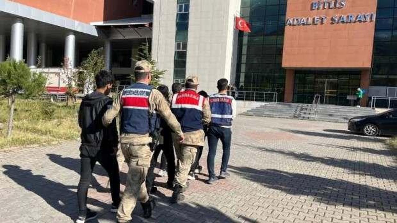 Bitlis'te eş zamanlı terör operasyonu: Çok sayıda gözaltı var