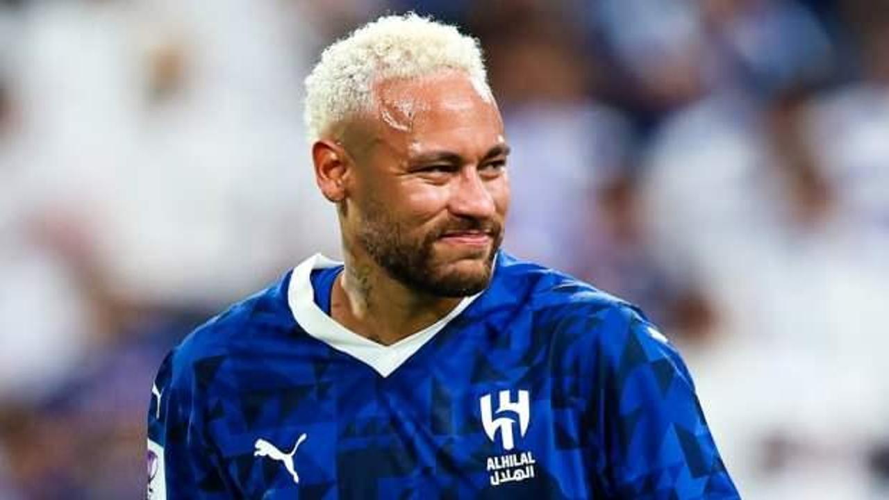 1 yıl sonra geri dönen Neymar'dan kötü haber