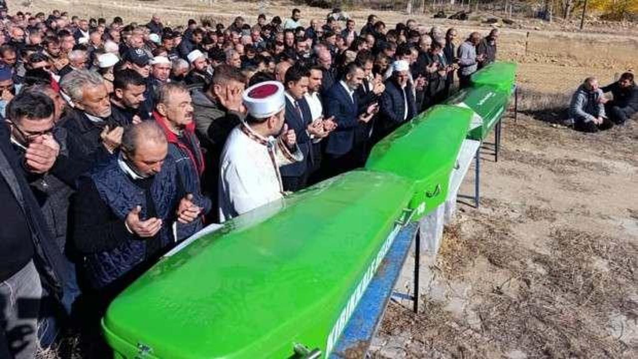 Aynı aileden 4 kişi, kazada yaşamını yitirdi