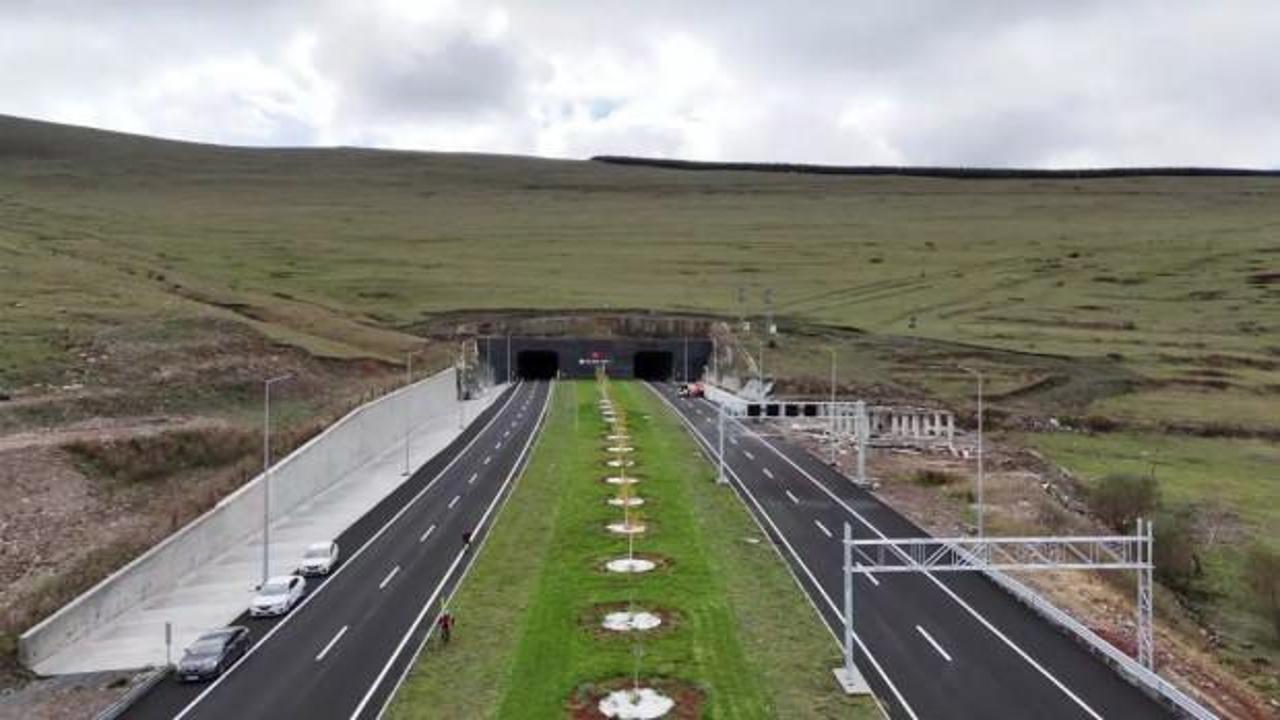 Dev proje hizmete a&ccedil;ıldı: 35 dakikalık yol 10 dakikaya d&uuml;şt&uuml;