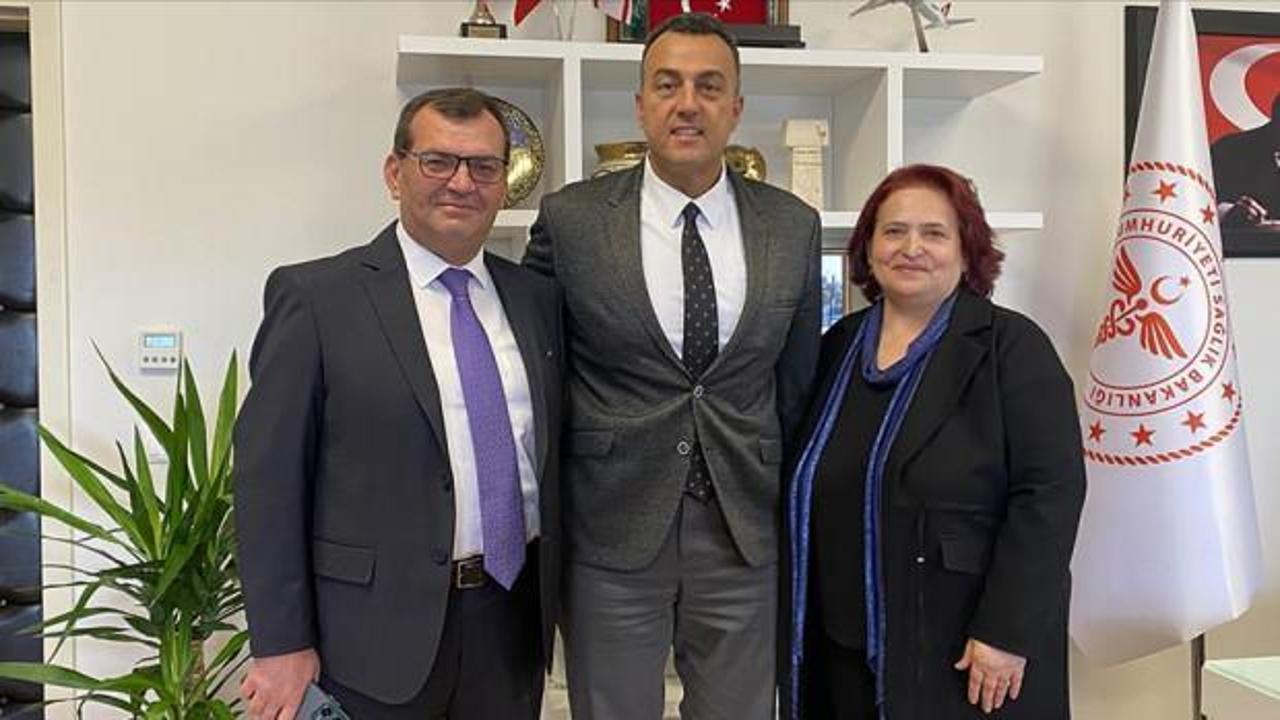 Koronavir&uuml;s sandığı hastalığı karaciğer nakliyle yendi