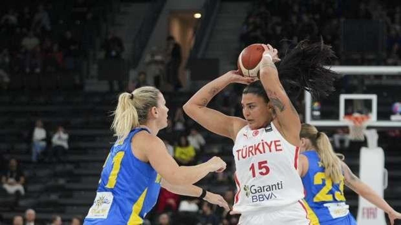 Milli Takım'dan Romanya'ya tarihi fark