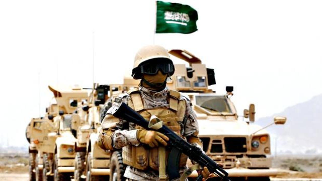 Yemen'de askeri kampa saldırı: 2 Suudi Arabistan askeri &ouml;ld&uuml;r&uuml;ld&uuml;