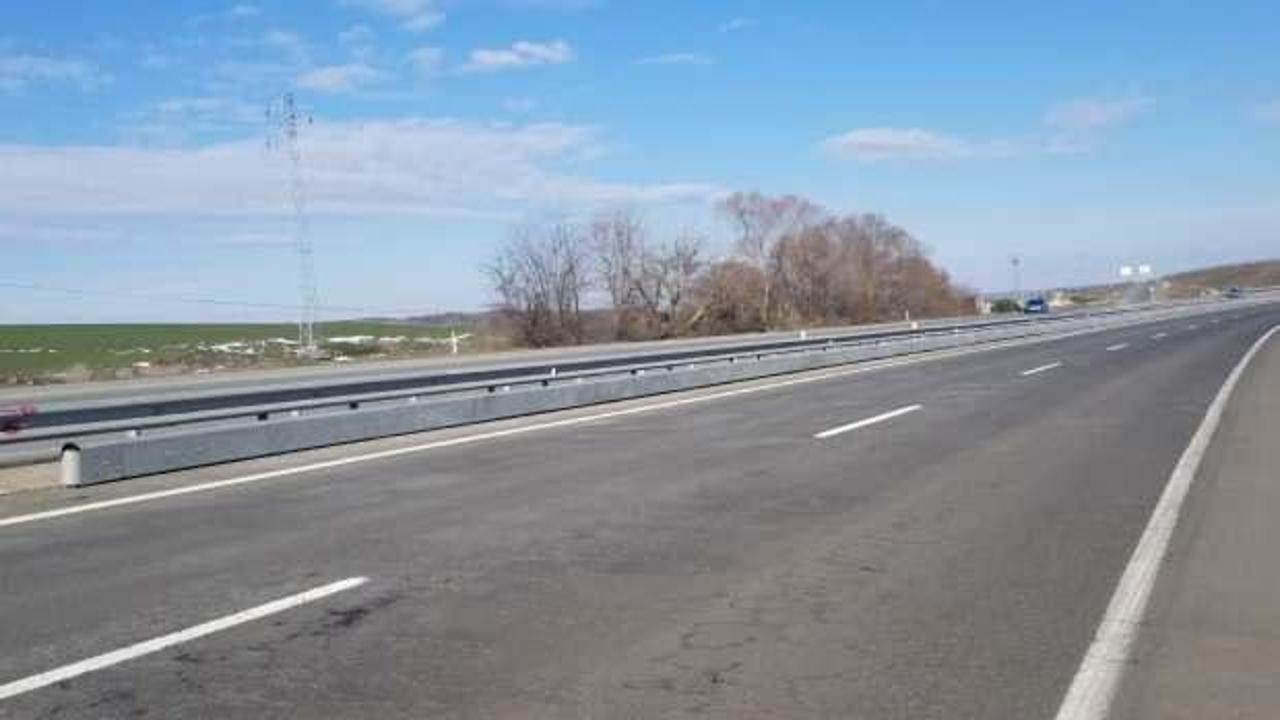 Yollara motorcu dostu bariyer... 177 kilometreye ulaştı