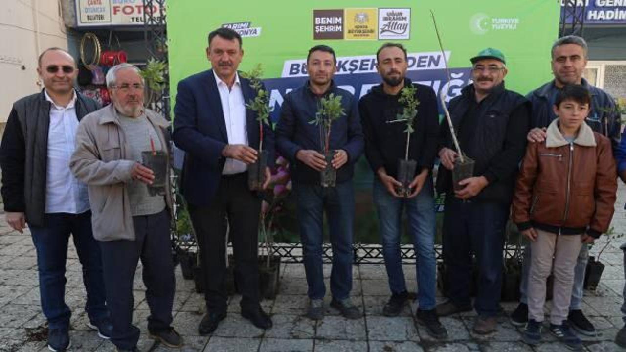 Başkan Altay: “Pilot 3 ilçemizde çiftçilerimize Antep fıstığı fidanı desteğinde bulunduk”