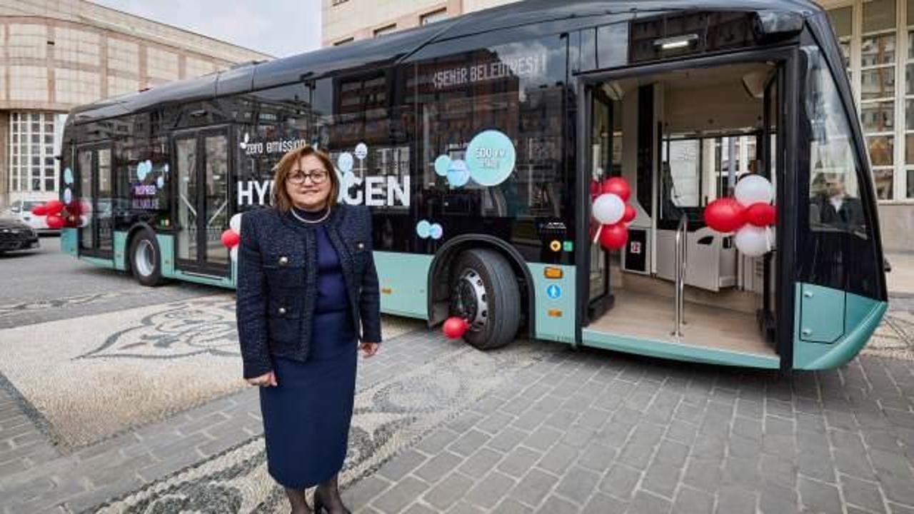 Gaziantep B&uuml;y&uuml;kşehir, s&uuml;rd&uuml;r&uuml;lebilir yatırımlarıyla şehrin &ccedil;ehresini değiştiriyor