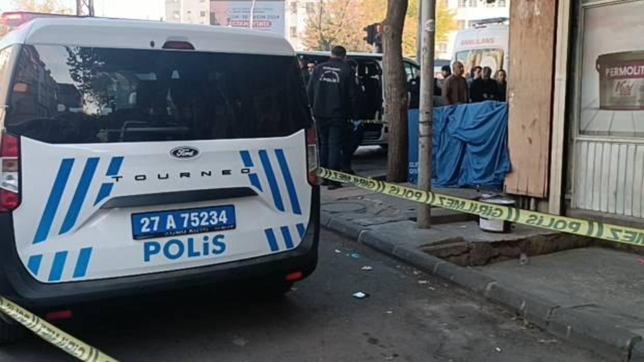 Gaziantep'te korkunç cinayet: Eşini sokak ortasında öldürdü! 