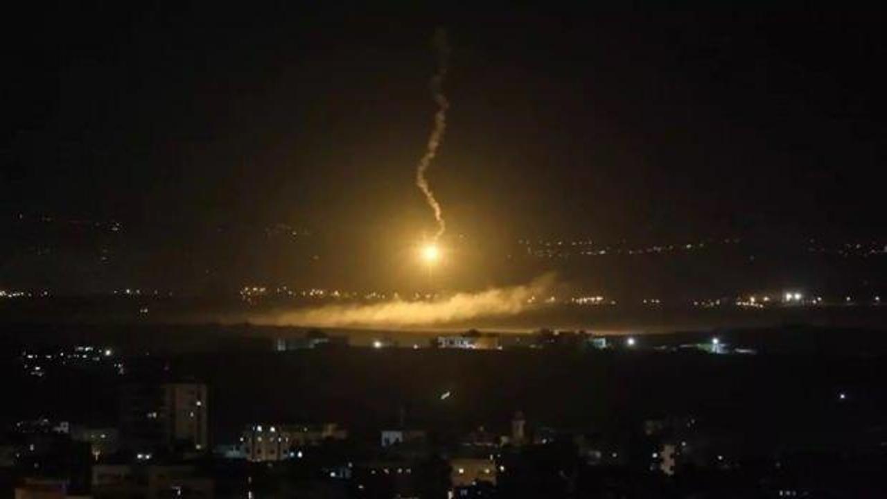 İsrail Suriye'yi bombaladı! Hava savunma sistemleri karşılık verdi