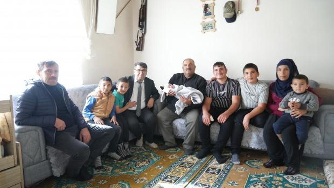 Kız çocuk isterken 11. çocuğu da erkek oldu