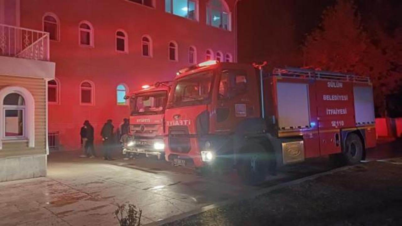 Kur'an kursunda korkutan yangın