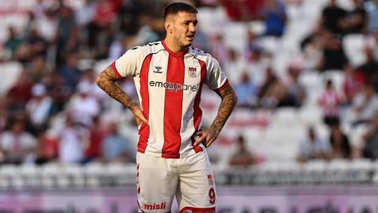 Rey Manaj transferinde g&ouml;r&uuml;şmeler başlıyor!