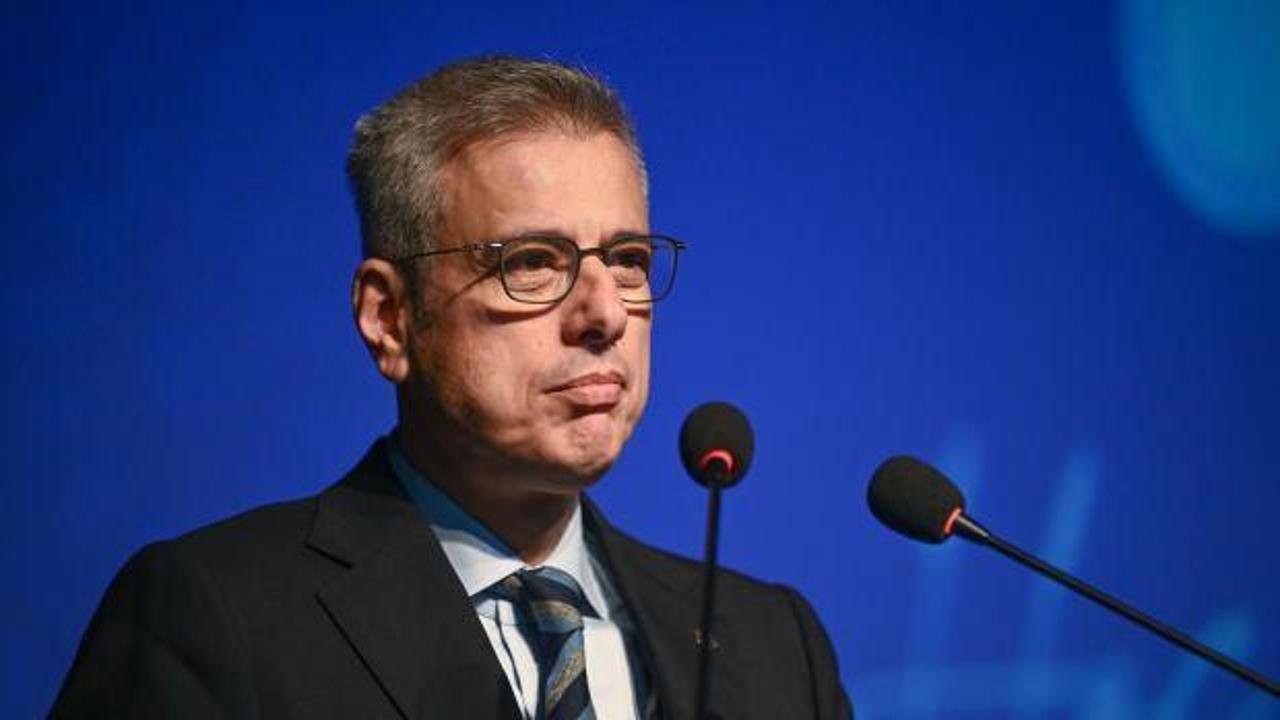 Bakan Memişoğlu'ndan &Ouml;zg&uuml;r &Ouml;zel'e istifa cevabı