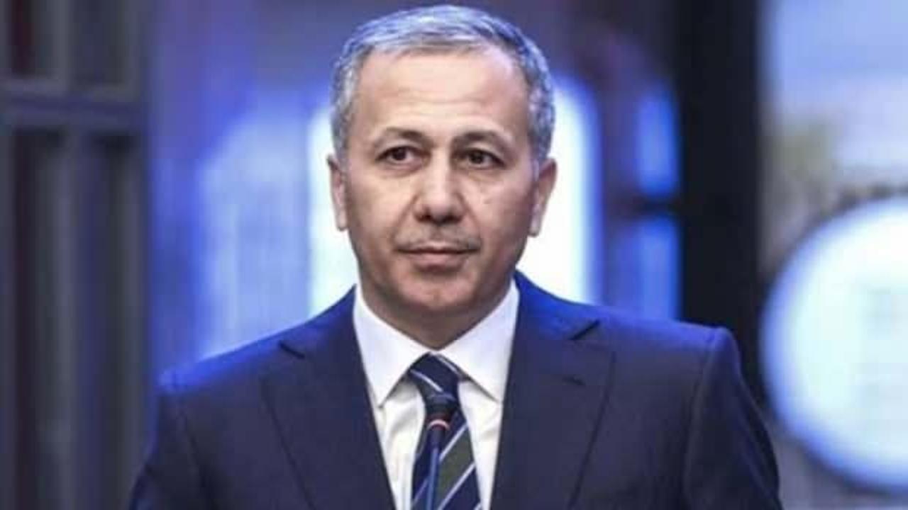 Bakan Yerlikaya duyurdu: 109 bin 451 d&uuml;zensiz g&ouml;&ccedil;men sınır dışı edildi