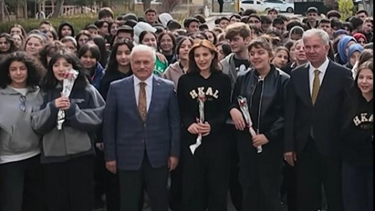 Geçmişten günümüze üç kuşak öğretmen buluşması