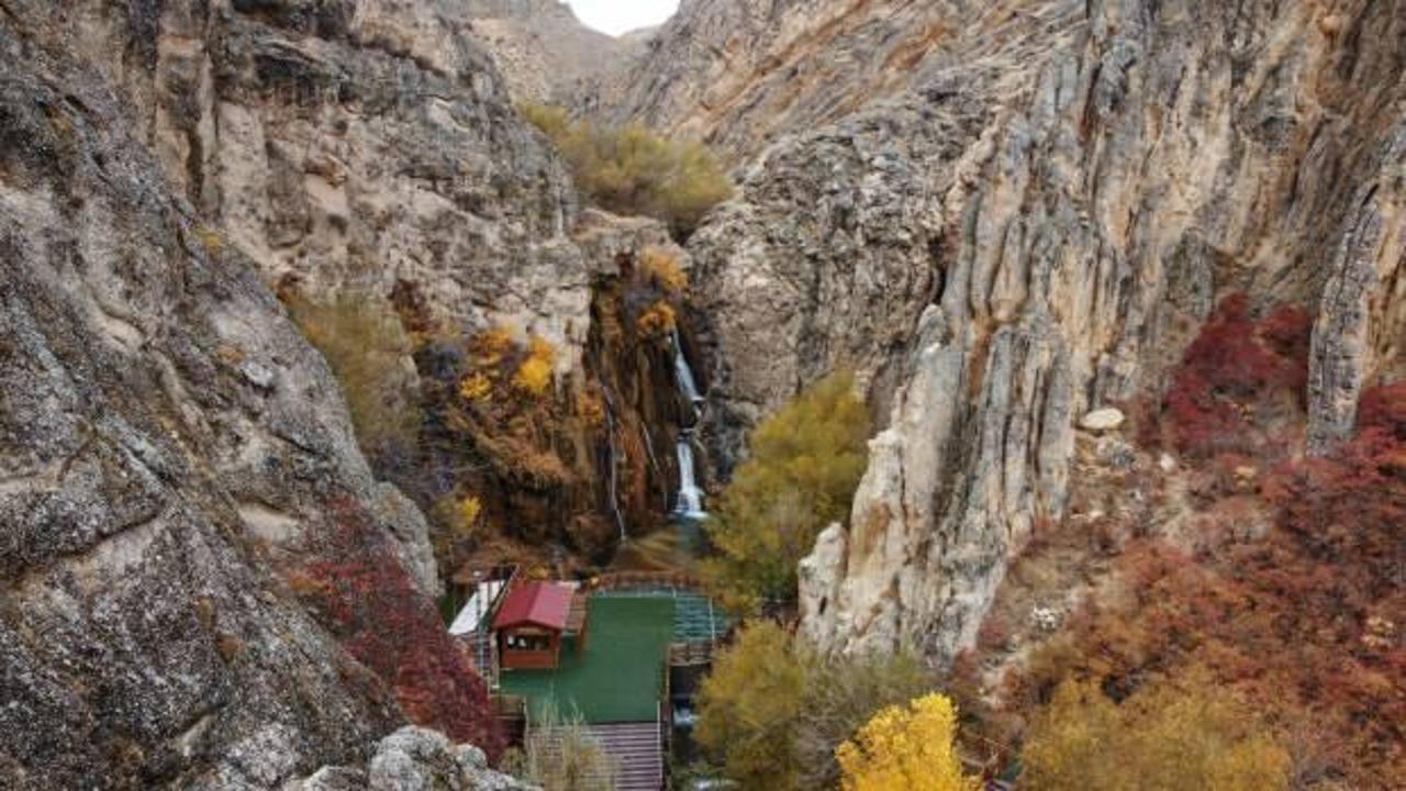 İnanç ve doğa turizminin gözde noktası Darende'de sonbahar büyüsü