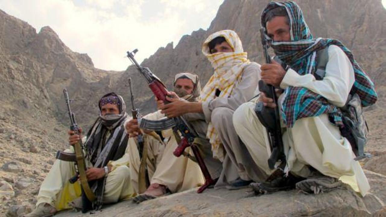 İran'da güvenlik güçleri ve terör örgütü arasında silahlı çatışma çıktı