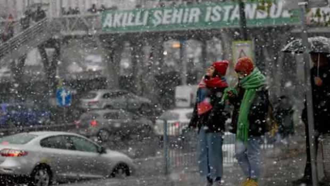 İstanbul'da kar yağacak mı? 23-24 Kasım hangi ilçelerde kar yağıyor?